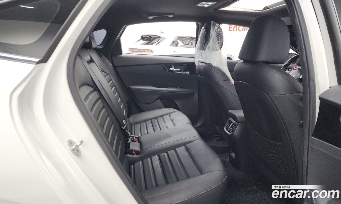 Kia K3 1.6 Turbo GT 5Door