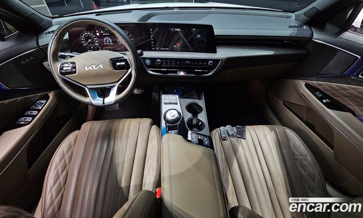 Kia K8 2.5 Gasoline 2WD