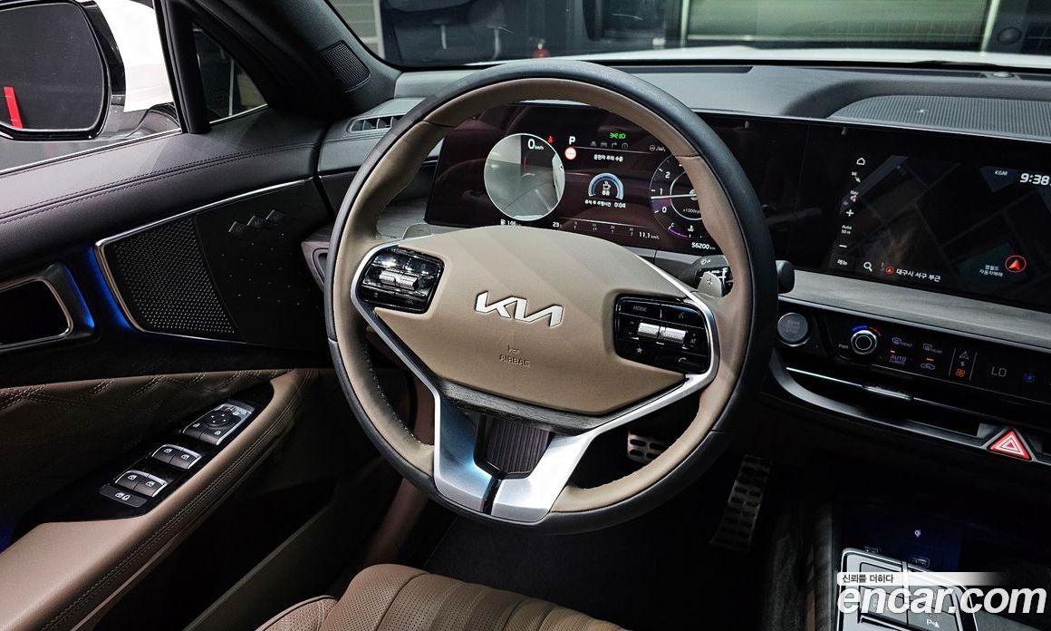 Kia K8 2.5 Gasoline 2WD