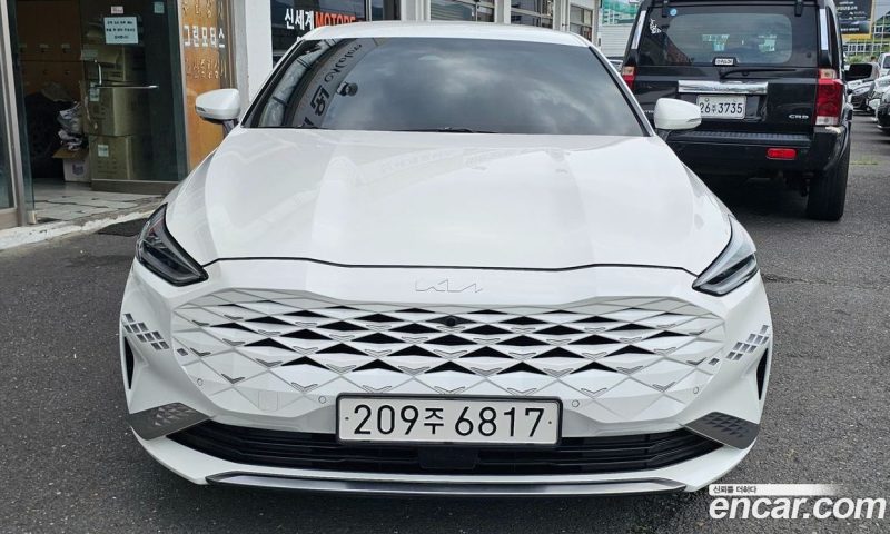 Kia K8 2.5 Gasoline 2WD