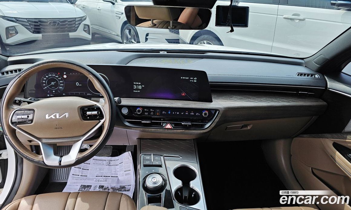 Kia K8 2.5 Gasoline 2WD