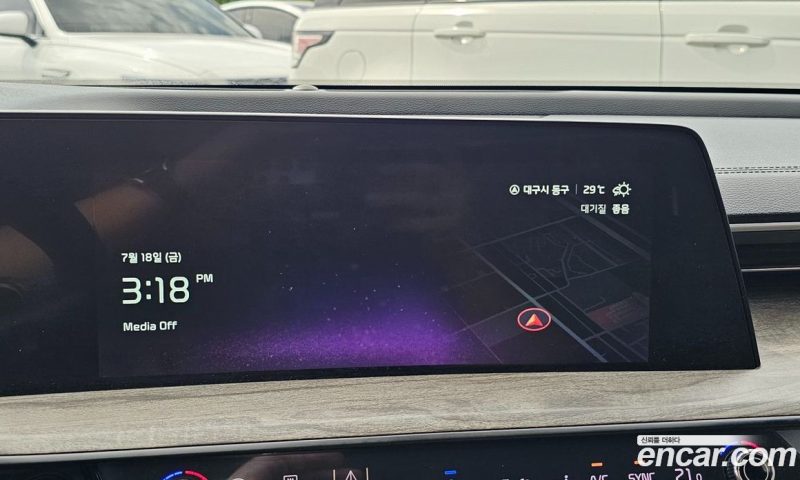 Kia K8 2.5 Gasoline 2WD