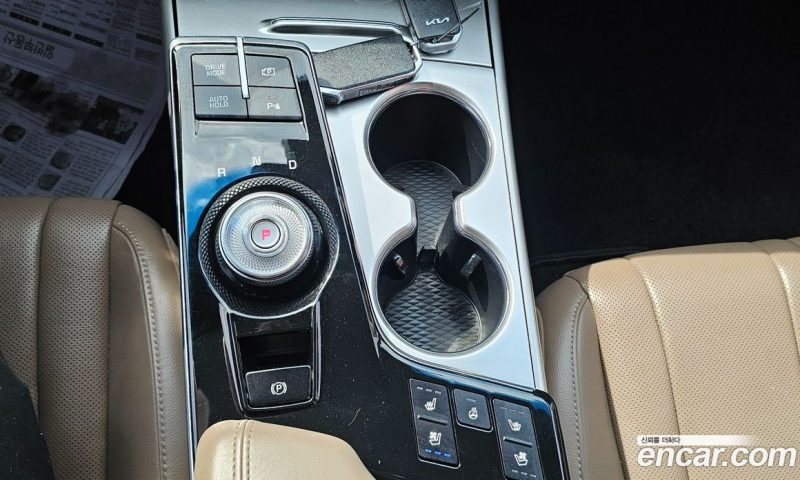 Kia K8 2.5 Gasoline 2WD