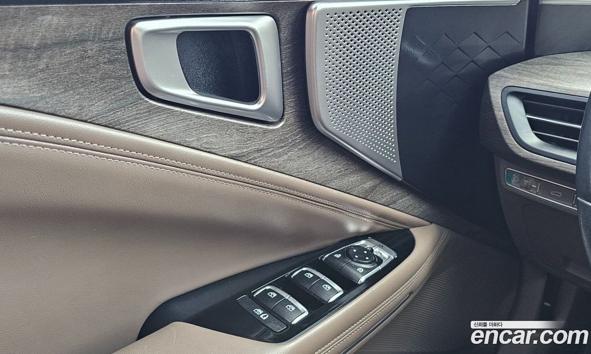 Kia K8 2.5 Gasoline 2WD