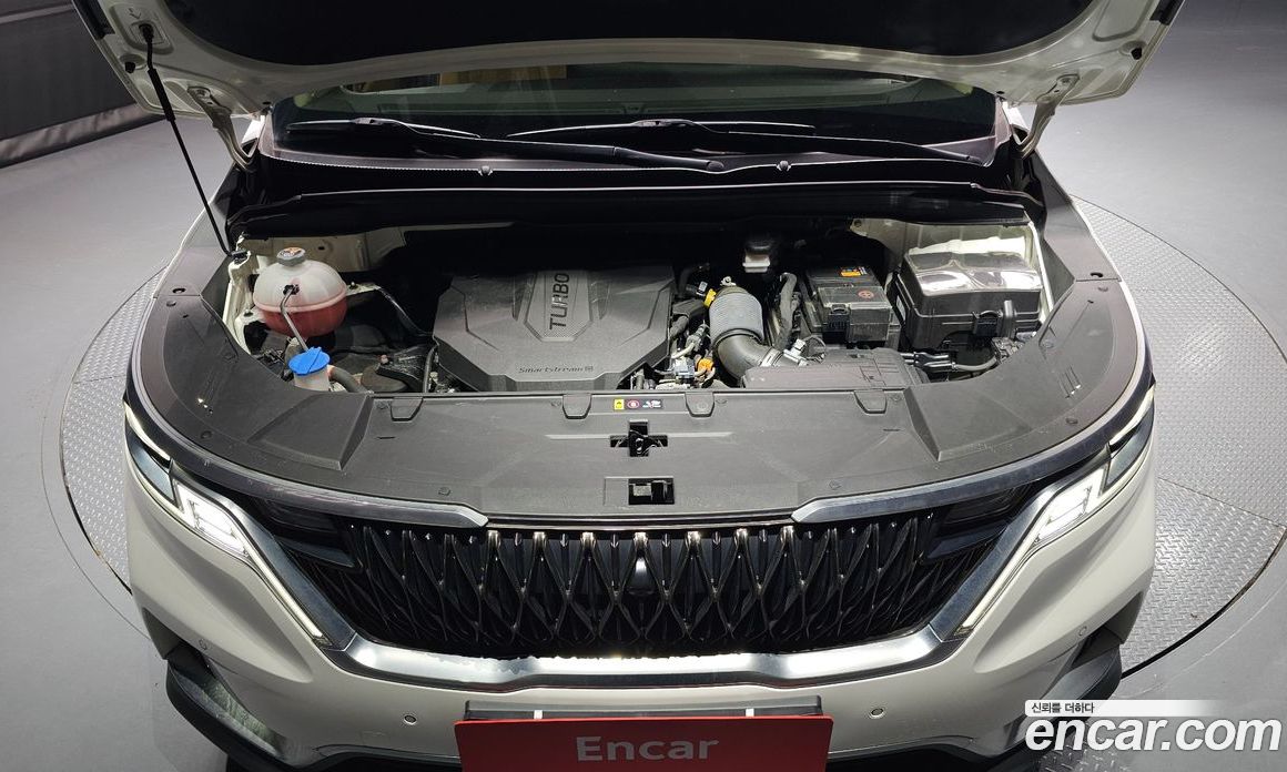 Kia Carnival 9-Seater Signature