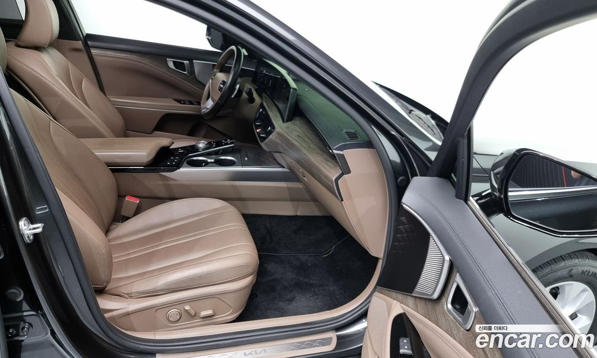 Kia K8 2.5 Gasoline 2WD