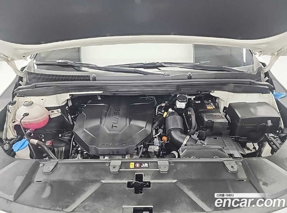 Kia Carnival 9-Seater Prestige