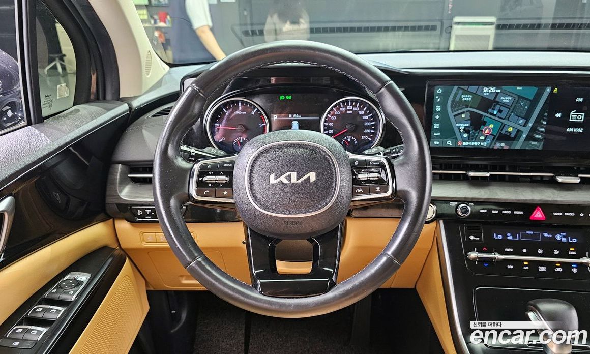 Kia Carnival 9-Seater Prestige