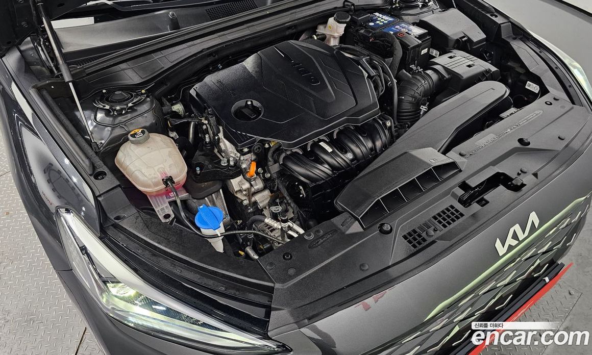 Kia K8 2.5 Gasoline 2WD