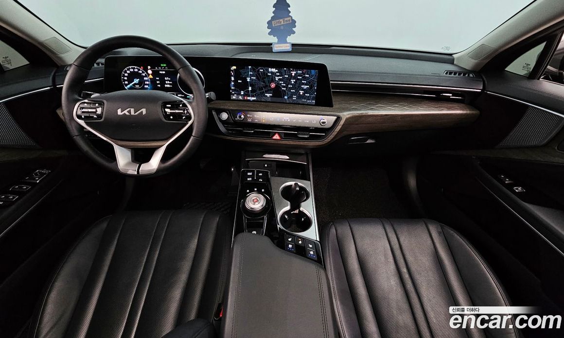 Kia K8 2.5 Gasoline 2WD