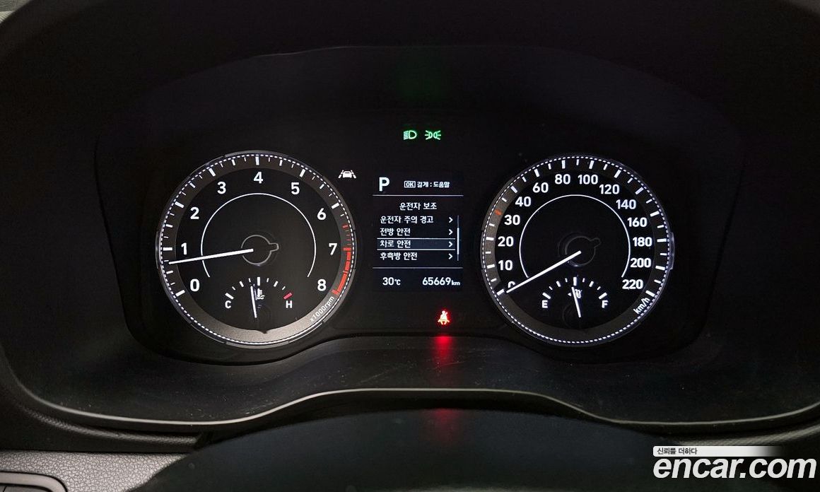 Hyundai Venue 1.6 Modern