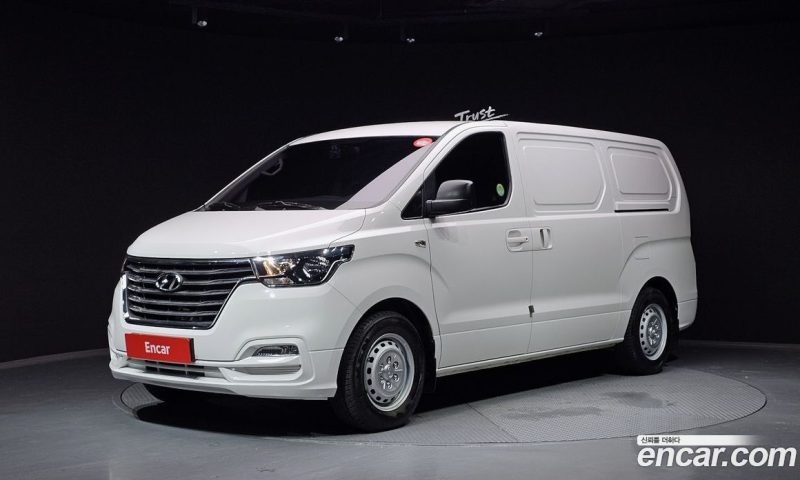 Hyundai Starex Van 3-Seater