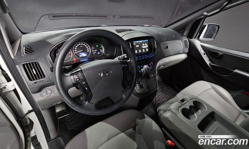 Hyundai Starex Van 3-Seater