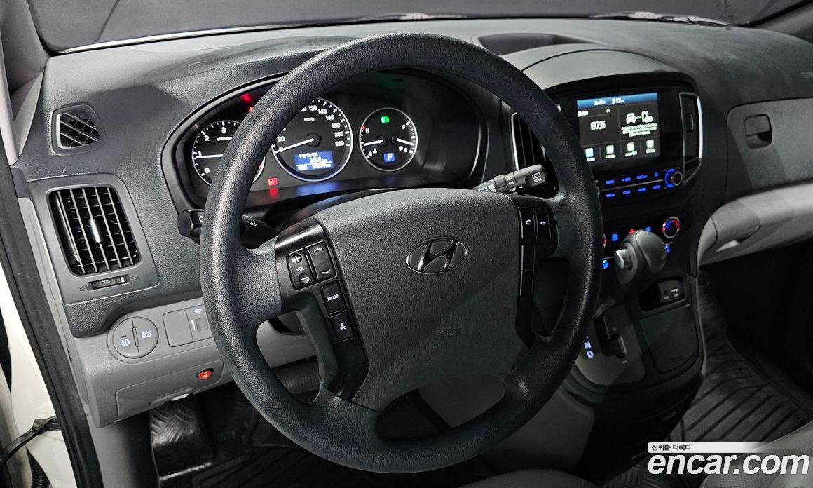 Hyundai Starex Van 3-Seater