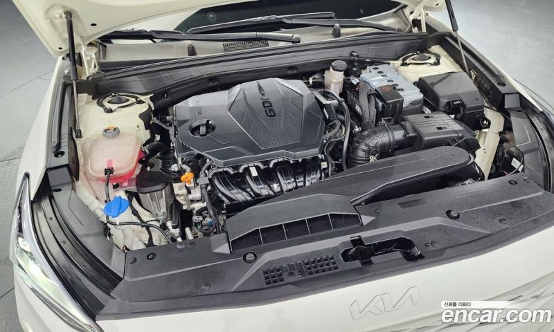 Kia K8 2.5 Gasoline 2WD