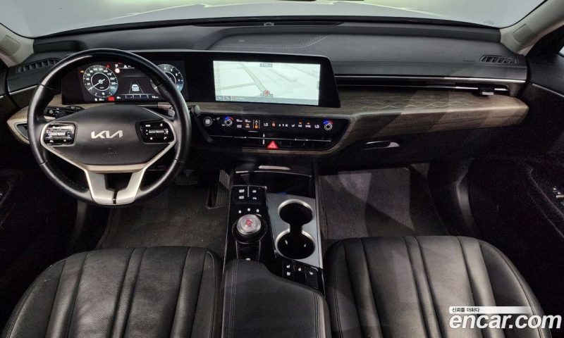 Kia K8 2.5 Gasoline 2WD