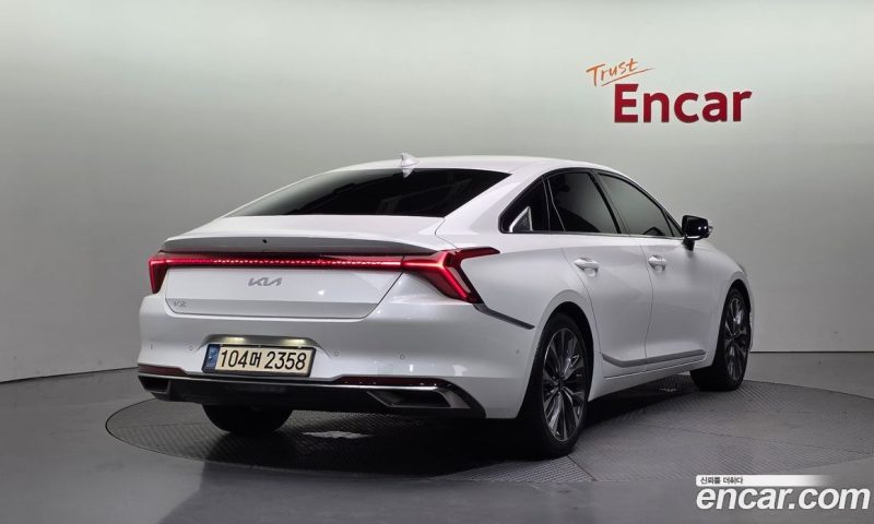 Kia K8 2.5 Gasoline 2WD