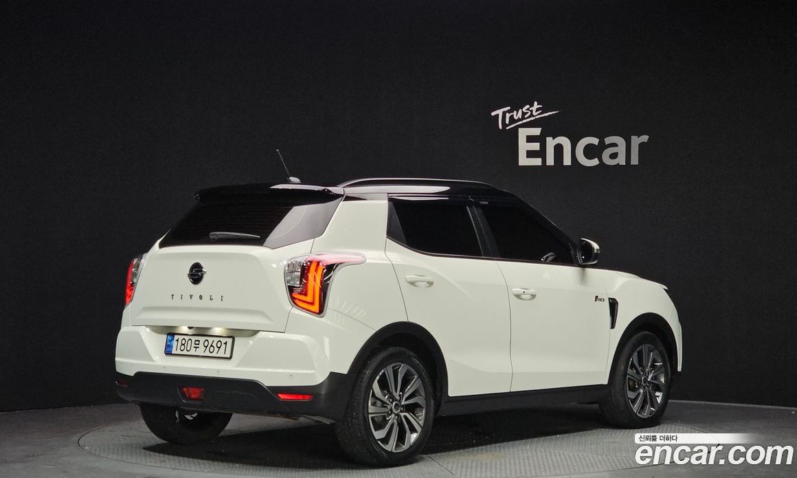 SsangYong Tivoli Gasoline 1.5 2WD
