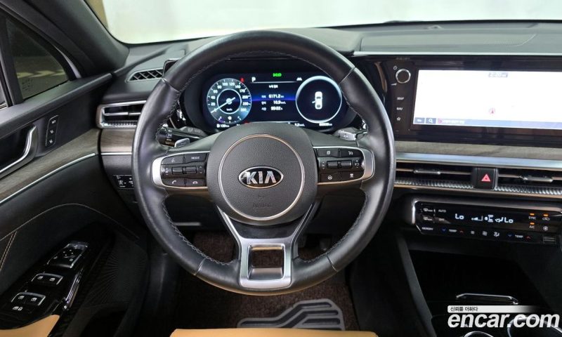 Kia K5 2.0