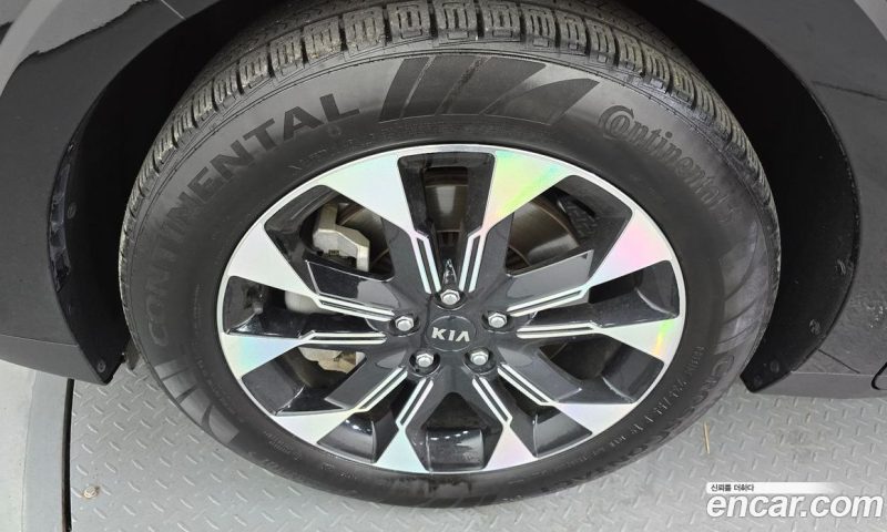 Kia Carnival 9-Seater Signature