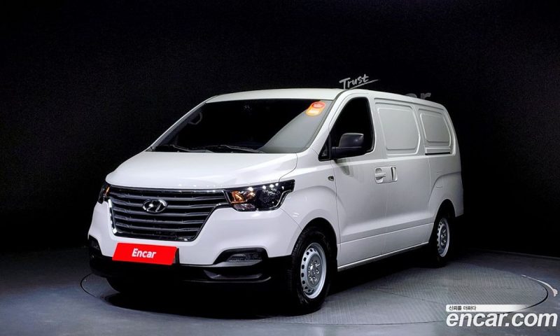 Hyundai Starex Van 3-Seater