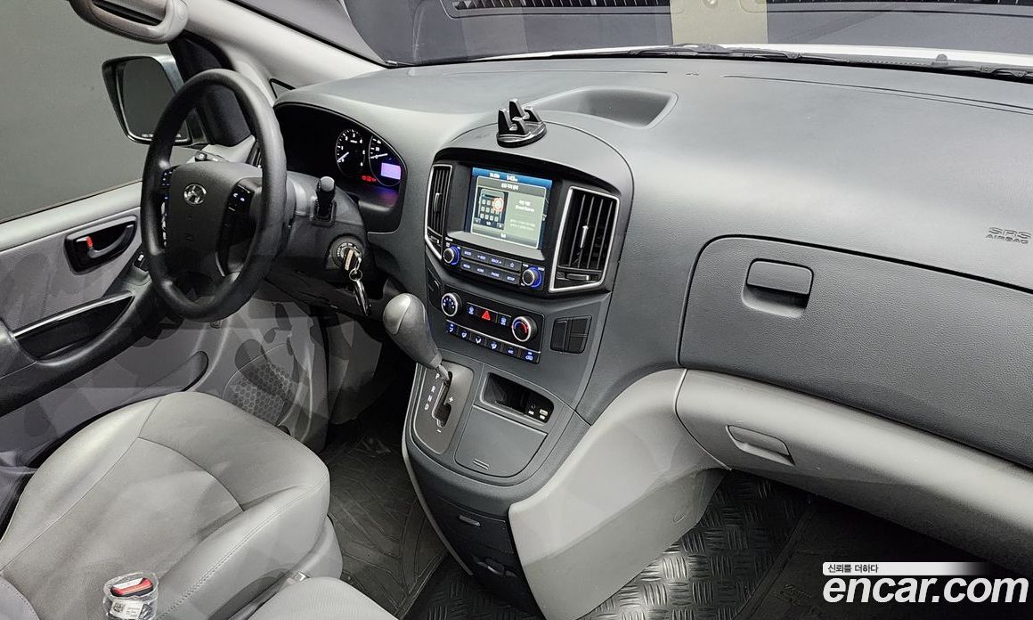 Hyundai Starex Van 3-Seater