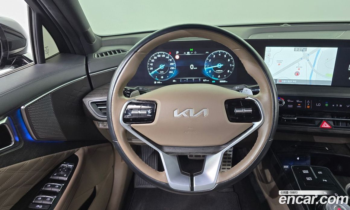 Kia K8 2.5 Gasoline 2WD