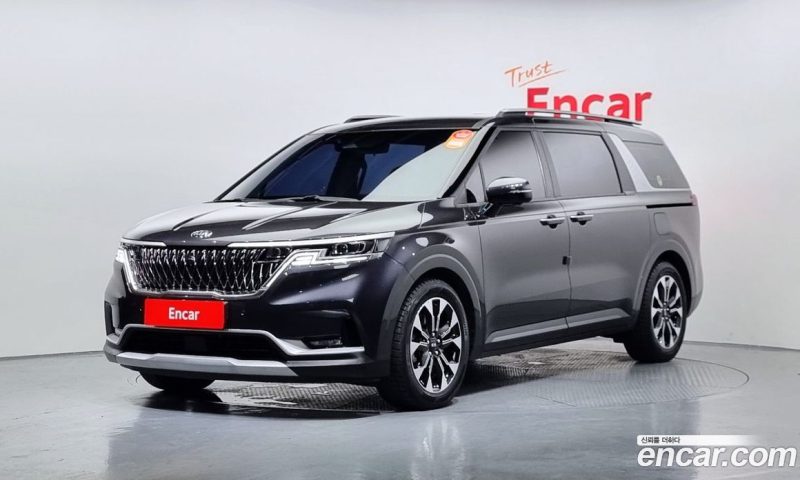 Kia Carnival 9-Seater Prestige