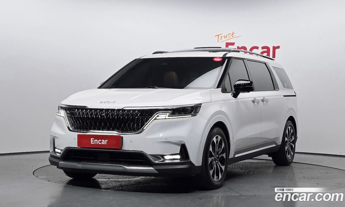 Kia Carnival 9-Seater Signature