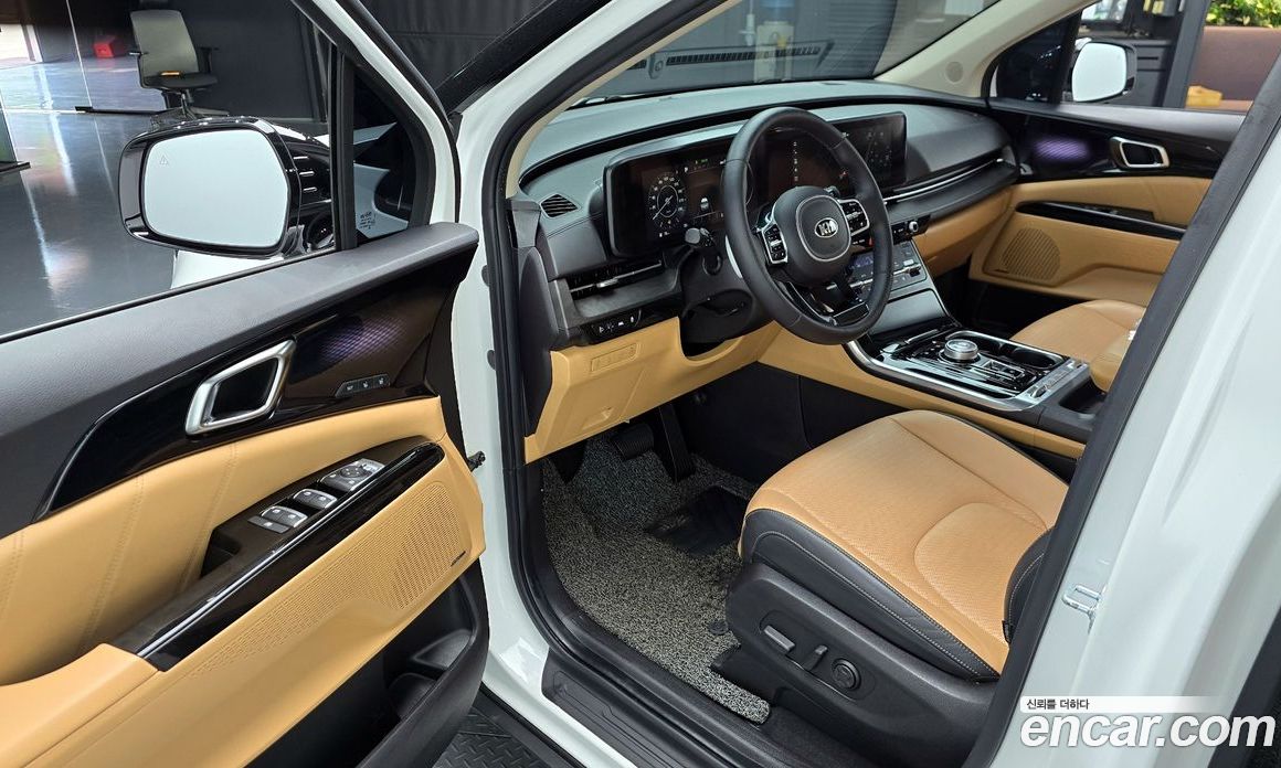 Kia Carnival 9-Seater Signature