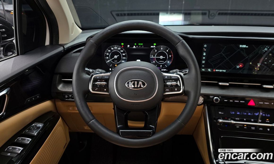 Kia Carnival 9-Seater Signature