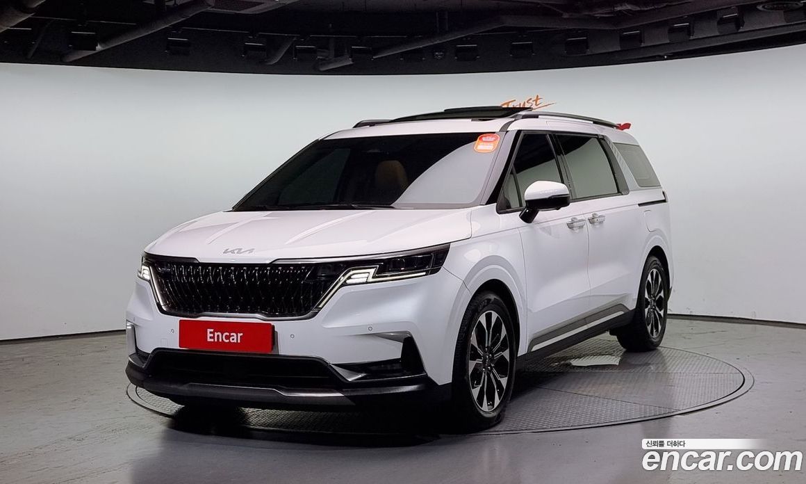 Kia Carnival 9-Seater Signature