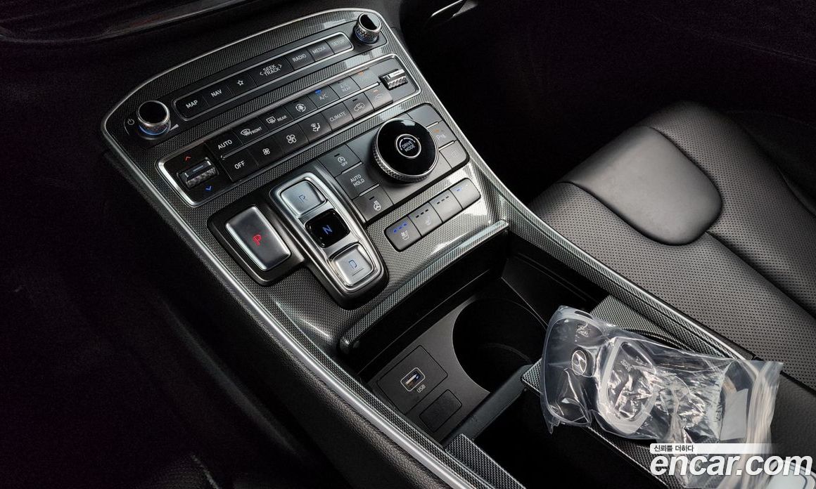 Hyundai Santa Fe Gasoline 2.5T 2WD