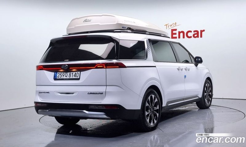 Kia Carnival 7-Seater Signature