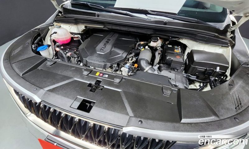 Kia Carnival 9-Seater Prestige