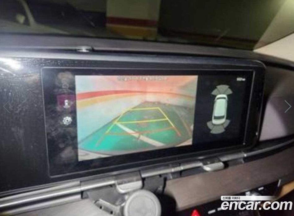 Kia Carnival 9-Seater Noblesse