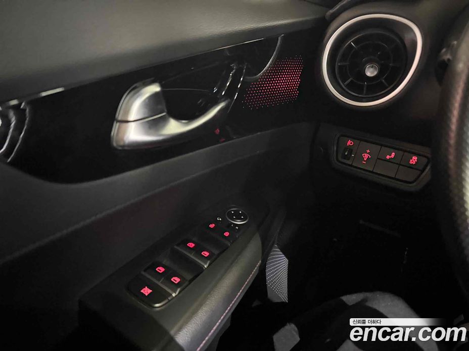 Kia K3 1.6 Turbo GT 5Door