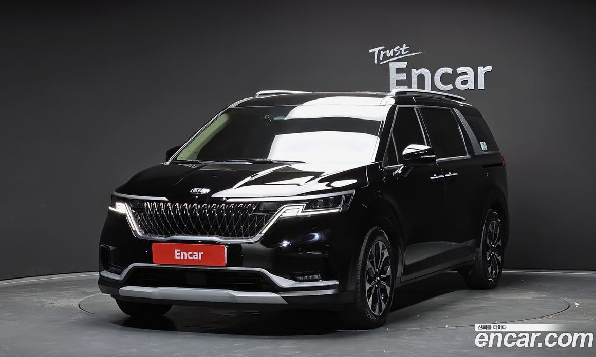 Kia Carnival 9-Seater Prestige
