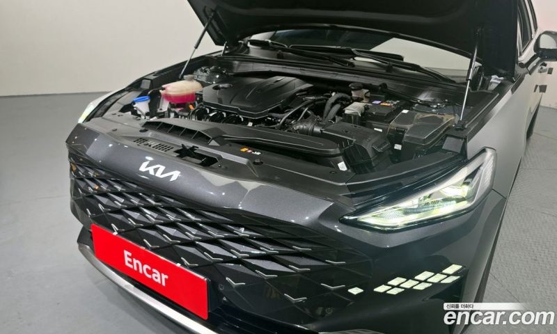 Kia K8 2.5 Gasoline 2WD