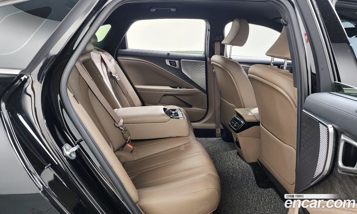 Kia K8 2.5 Gasoline 2WD