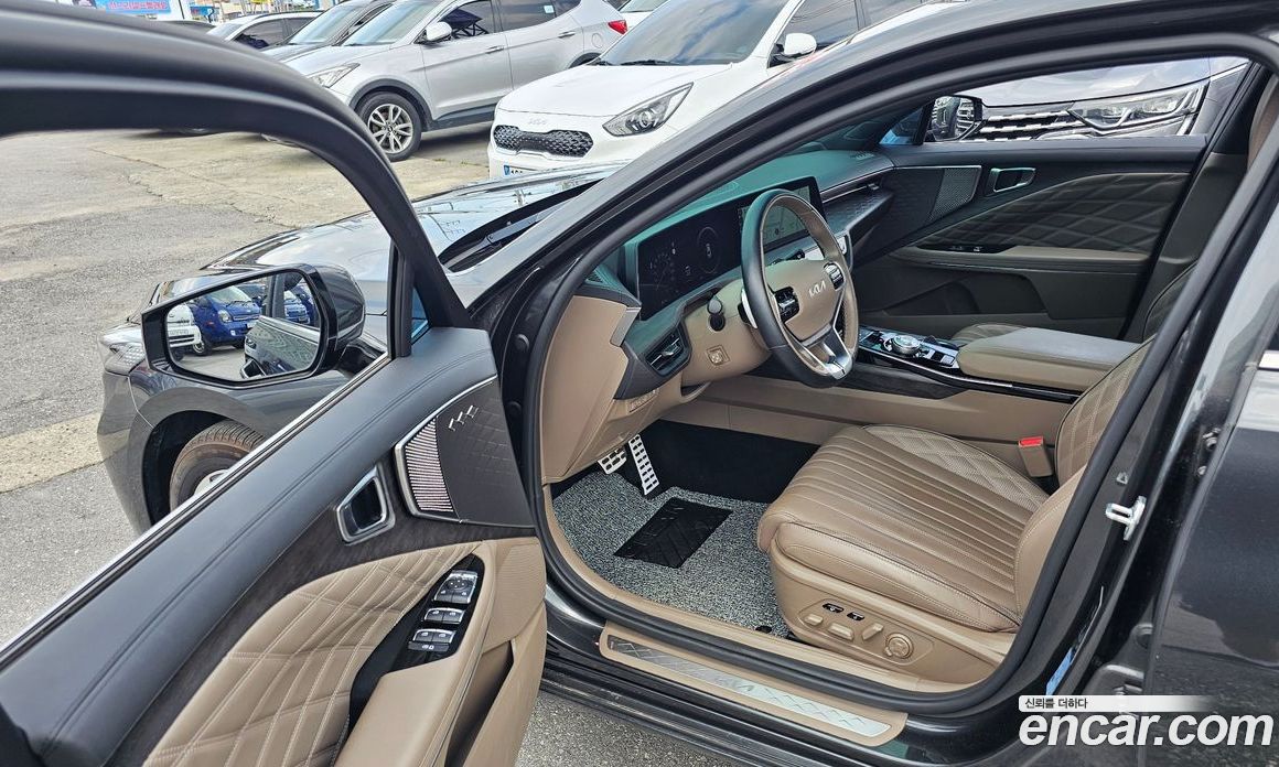 Kia K8 2.5 Gasoline 2WD