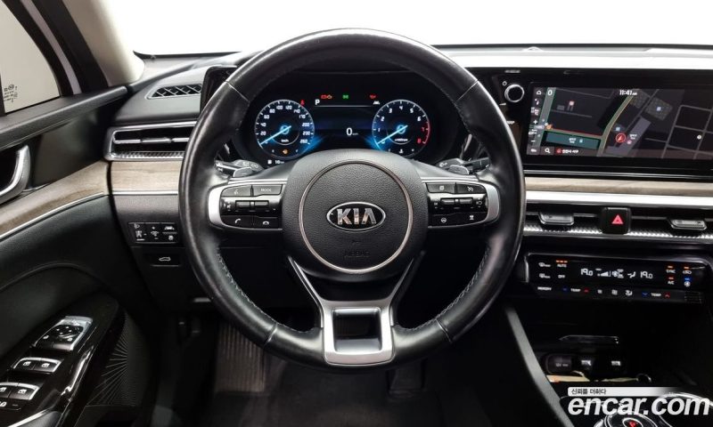 Kia K5 2.0