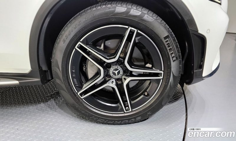 Mercedes Benz GLC-Class GLC300 4MATIC