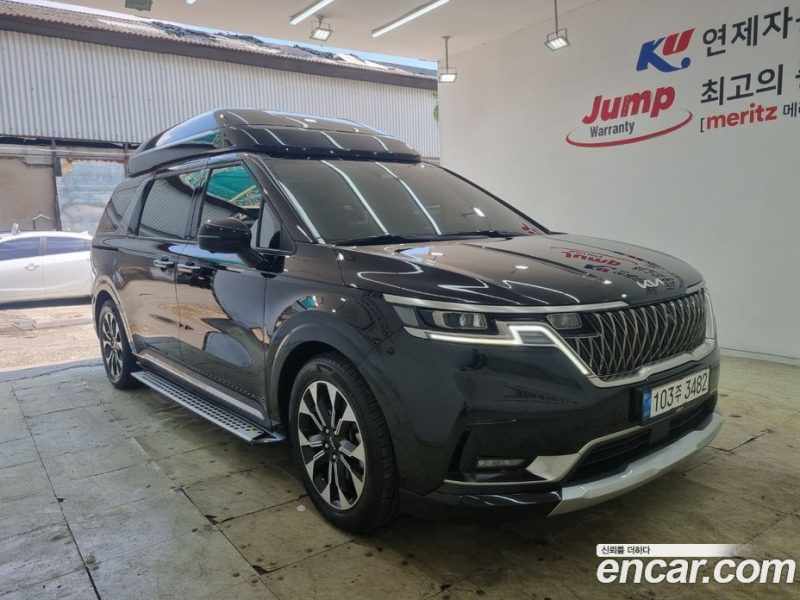 Kia Carnival 9-Seater Hi-Limousine