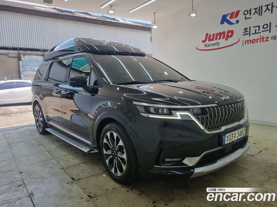 Kia Carnival 9-Seater Hi-Limousine