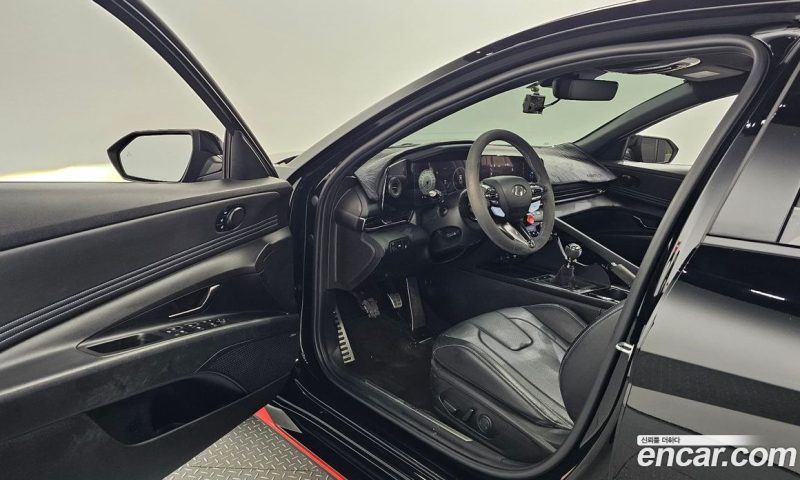 Hyundai Avante 2.0 N