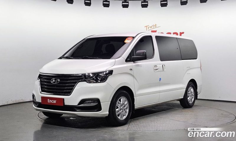 Hyundai Starex Van 5-Seater