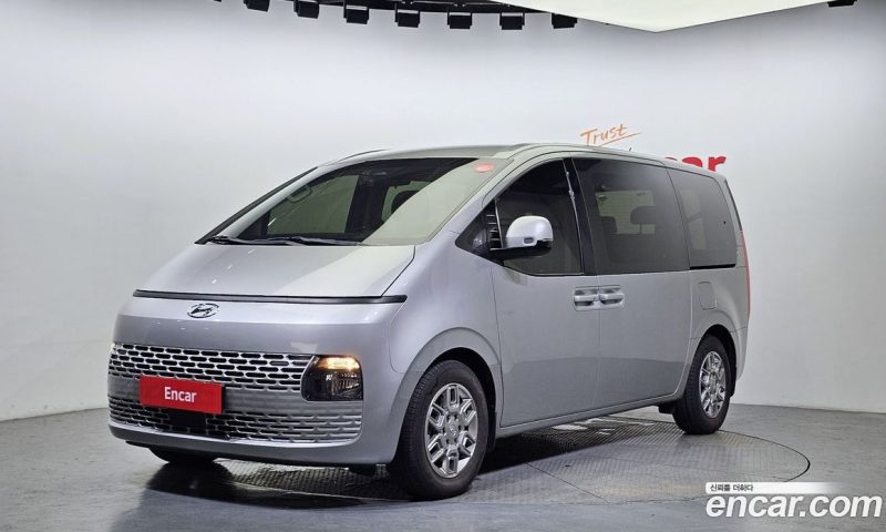 Hyundai Staria Tourer 9-Seater