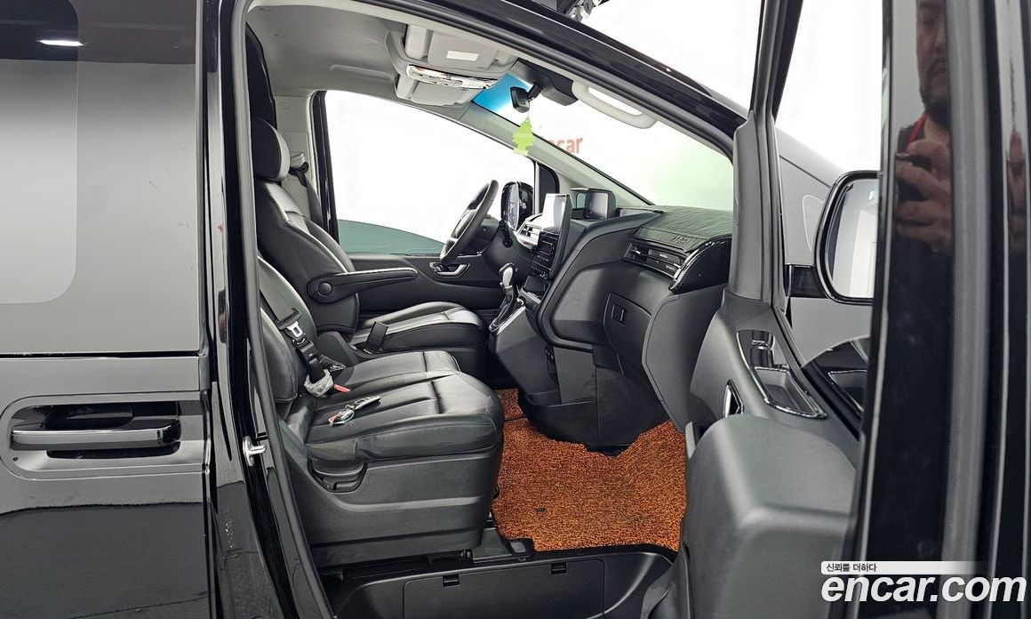 Hyundai Staria Cargo 3-Seater