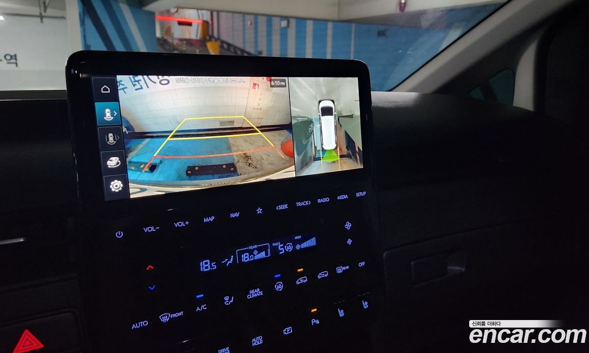 Hyundai Staria Tourer 11-Seater